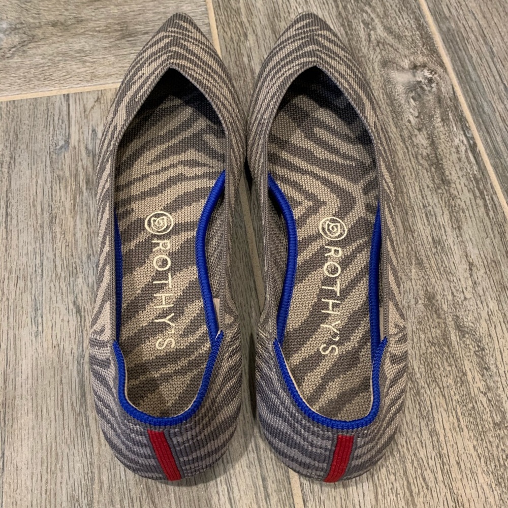 Rothy’s grey zebra points 🦓